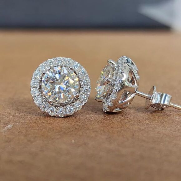 Certified 4.60ct Full Moissanite Removable Halo Luxury Stud Earrings UNISEX - Picture 2 of 7